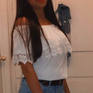 White of the shoulder top